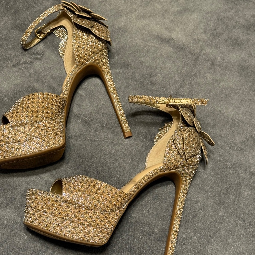 Karmello Sparkle Flower Ornament Ankle Strap Platform Dress Sandals